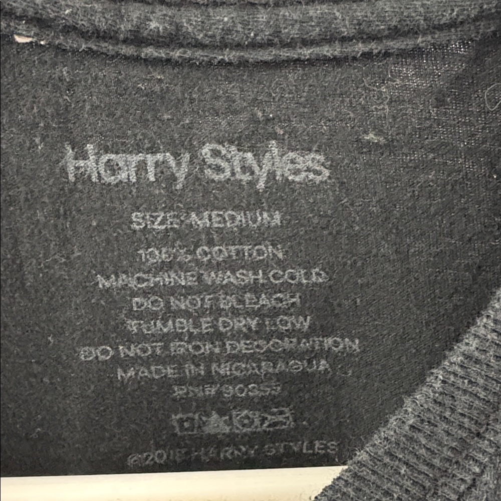 Harry Styles Live On Tour 2018 Concert Merch T Shirt Medium - Picture 5 of 7